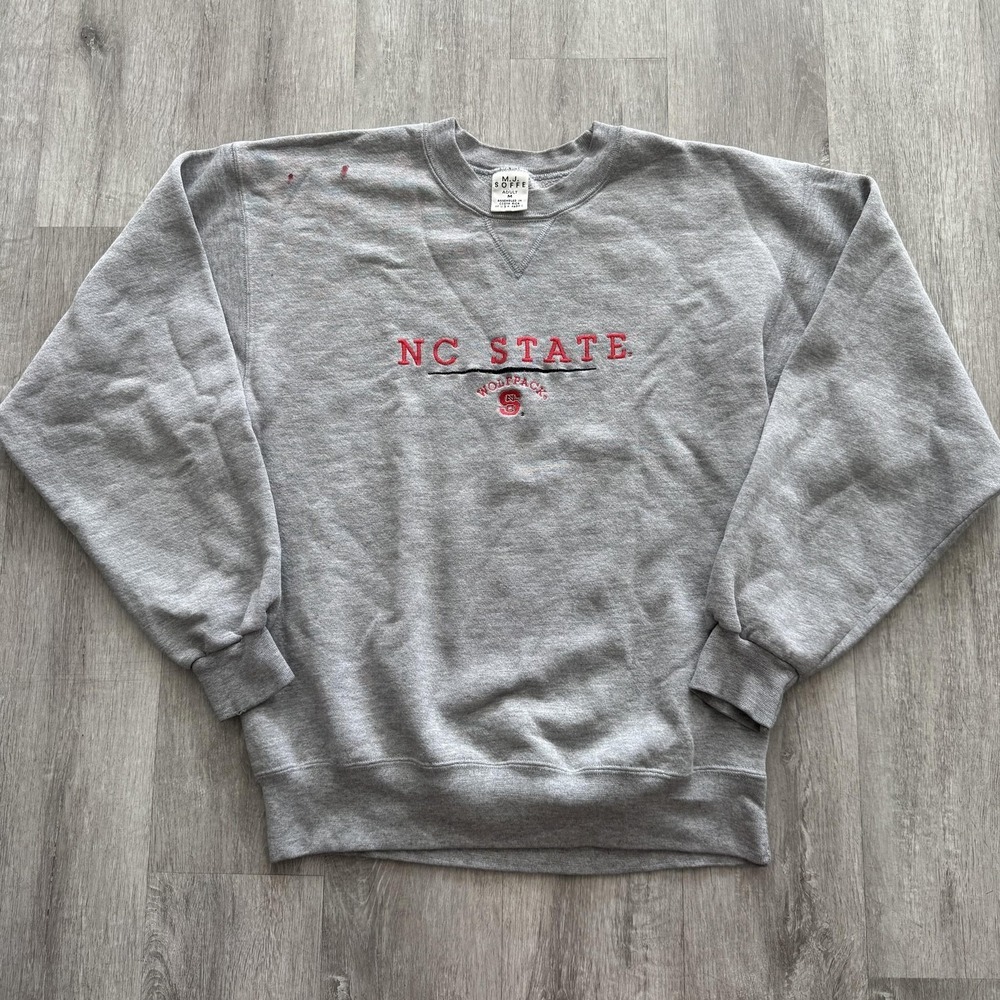 NC State Wolfpack Sweatshirt Mens Medium Gray NCAA Football Soffe Crewneck